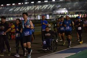 BIB: 40478, 40006, 4254, 43627, 45595, 46376, 332
                            <button type="button" onclick="openModal(10582098)" class="btn btn-primary btn-sm float-right btn-popup" data-toggle="modal" data-target=".modal-high-quality">
                        <i class="fas fa-shopping-cart"></i> Add to Cart
                    </button>
                                            <button type="button" onclick="isThisMe(10582098, true)" class="btn btn-success btn-sm float-right btn-popup btn-isme hidden" data-toggle="tooltip" data-placement="bottom" title="นี่คือรูปของคุณใช่ไหม คลิกที่นี่เพื่อเอาเข้าอัลบั้ม">
                        <i class="fas fa-plus"></i> Add to album
                    </button>
                    <button type="button" onclick="isThisMe(10582098, false)" class="btn btn-warning btn-sm float-right btn-popup btn-isnotme hidden">
                        <i class="fas fa-ban"></i> Remove from album
                    </button>