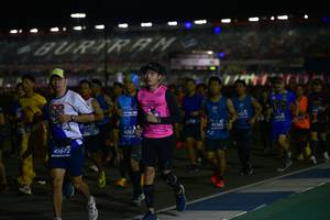 BIB: 45105, 4207, 45672
                            <button type="button" onclick="openModal(10577375)" class="btn btn-primary btn-sm float-right btn-popup" data-toggle="modal" data-target=".modal-high-quality">
                        <i class="fas fa-shopping-cart"></i> Add to Cart
                    </button>
                                            <button type="button" onclick="isThisMe(10577375, true)" class="btn btn-success btn-sm float-right btn-popup btn-isme hidden" data-toggle="tooltip" data-placement="bottom" title="นี่คือรูปของคุณใช่ไหม คลิกที่นี่เพื่อเอาเข้าอัลบั้ม">
                        <i class="fas fa-plus"></i> Add to album
                    </button>
                    <button type="button" onclick="isThisMe(10577375, false)" class="btn btn-warning btn-sm float-right btn-popup btn-isnotme hidden">
                        <i class="fas fa-ban"></i> Remove from album
                    </button>