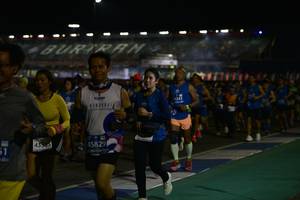 BIB: 341, 45829, 43925
                            <button type="button" onclick="openModal(10577654)" class="btn btn-primary btn-sm float-right btn-popup" data-toggle="modal" data-target=".modal-high-quality">
                        <i class="fas fa-shopping-cart"></i> Add to Cart
                    </button>
                                            <button type="button" onclick="isThisMe(10577654, true)" class="btn btn-success btn-sm float-right btn-popup btn-isme hidden" data-toggle="tooltip" data-placement="bottom" title="นี่คือรูปของคุณใช่ไหม คลิกที่นี่เพื่อเอาเข้าอัลบั้ม">
                        <i class="fas fa-plus"></i> Add to album
                    </button>
                    <button type="button" onclick="isThisMe(10577654, false)" class="btn btn-warning btn-sm float-right btn-popup btn-isnotme hidden">
                        <i class="fas fa-ban"></i> Remove from album
                    </button>
