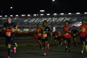 BIB: 5727, 21722, 088, 20090
                            <button type="button" onclick="openModal(10593049)" class="btn btn-primary btn-sm float-right btn-popup" data-toggle="modal" data-target=".modal-high-quality">
                        <i class="fas fa-shopping-cart"></i> Add to Cart
                    </button>
                                            <button type="button" onclick="isThisMe(10593049, true)" class="btn btn-success btn-sm float-right btn-popup btn-isme hidden" data-toggle="tooltip" data-placement="bottom" title="นี่คือรูปของคุณใช่ไหม คลิกที่นี่เพื่อเอาเข้าอัลบั้ม">
                        <i class="fas fa-plus"></i> Add to album
                    </button>
                    <button type="button" onclick="isThisMe(10593049, false)" class="btn btn-warning btn-sm float-right btn-popup btn-isnotme hidden">
                        <i class="fas fa-ban"></i> Remove from album
                    </button>