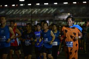 BIB: 5417, 2303, 5099, 45779, 4468, 43605, 45183
                            <button type="button" onclick="openModal(10580689)" class="btn btn-primary btn-sm float-right btn-popup" data-toggle="modal" data-target=".modal-high-quality">
                        <i class="fas fa-shopping-cart"></i> Add to Cart
                    </button>
                                            <button type="button" onclick="isThisMe(10580689, true)" class="btn btn-success btn-sm float-right btn-popup btn-isme hidden" data-toggle="tooltip" data-placement="bottom" title="นี่คือรูปของคุณใช่ไหม คลิกที่นี่เพื่อเอาเข้าอัลบั้ม">
                        <i class="fas fa-plus"></i> Add to album
                    </button>
                    <button type="button" onclick="isThisMe(10580689, false)" class="btn btn-warning btn-sm float-right btn-popup btn-isnotme hidden">
                        <i class="fas fa-ban"></i> Remove from album
                    </button>