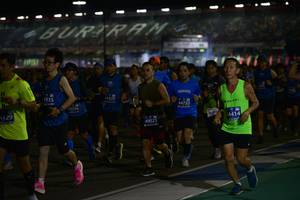 BIB: 1935, 41929, 44722, 10796, 4329, 4414, 40021
                            <button type="button" onclick="openModal(10577521)" class="btn btn-primary btn-sm float-right btn-popup" data-toggle="modal" data-target=".modal-high-quality">
                        <i class="fas fa-shopping-cart"></i> Add to Cart
                    </button>
                                            <button type="button" onclick="isThisMe(10577521, true)" class="btn btn-success btn-sm float-right btn-popup btn-isme hidden" data-toggle="tooltip" data-placement="bottom" title="นี่คือรูปของคุณใช่ไหม คลิกที่นี่เพื่อเอาเข้าอัลบั้ม">
                        <i class="fas fa-plus"></i> Add to album
                    </button>
                    <button type="button" onclick="isThisMe(10577521, false)" class="btn btn-warning btn-sm float-right btn-popup btn-isnotme hidden">
                        <i class="fas fa-ban"></i> Remove from album
                    </button>