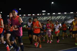BIB: 20193, 28172
                            <button type="button" onclick="openModal(10592324)" class="btn btn-primary btn-sm float-right btn-popup" data-toggle="modal" data-target=".modal-high-quality">
                        <i class="fas fa-shopping-cart"></i> Add to Cart
                    </button>
                                            <button type="button" onclick="isThisMe(10592324, true)" class="btn btn-success btn-sm float-right btn-popup btn-isme hidden" data-toggle="tooltip" data-placement="bottom" title="นี่คือรูปของคุณใช่ไหม คลิกที่นี่เพื่อเอาเข้าอัลบั้ม">
                        <i class="fas fa-plus"></i> Add to album
                    </button>
                    <button type="button" onclick="isThisMe(10592324, false)" class="btn btn-warning btn-sm float-right btn-popup btn-isnotme hidden">
                        <i class="fas fa-ban"></i> Remove from album
                    </button>