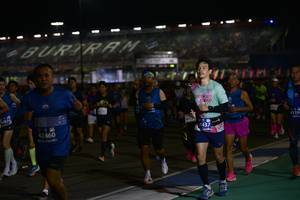 BIB: 4119, 1437, 42460
                            <button type="button" onclick="openModal(10577556)" class="btn btn-primary btn-sm float-right btn-popup" data-toggle="modal" data-target=".modal-high-quality">
                        <i class="fas fa-shopping-cart"></i> Add to Cart
                    </button>
                                            <button type="button" onclick="isThisMe(10577556, true)" class="btn btn-success btn-sm float-right btn-popup btn-isme hidden" data-toggle="tooltip" data-placement="bottom" title="นี่คือรูปของคุณใช่ไหม คลิกที่นี่เพื่อเอาเข้าอัลบั้ม">
                        <i class="fas fa-plus"></i> Add to album
                    </button>
                    <button type="button" onclick="isThisMe(10577556, false)" class="btn btn-warning btn-sm float-right btn-popup btn-isnotme hidden">
                        <i class="fas fa-ban"></i> Remove from album
                    </button>