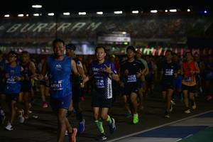 BIB: 446, 45713, 4523, 0741, 44961
                            <button type="button" onclick="openModal(10577219)" class="btn btn-primary btn-sm float-right btn-popup" data-toggle="modal" data-target=".modal-high-quality">
                        <i class="fas fa-shopping-cart"></i> Add to Cart
                    </button>
                                            <button type="button" onclick="isThisMe(10577219, true)" class="btn btn-success btn-sm float-right btn-popup btn-isme hidden" data-toggle="tooltip" data-placement="bottom" title="นี่คือรูปของคุณใช่ไหม คลิกที่นี่เพื่อเอาเข้าอัลบั้ม">
                        <i class="fas fa-plus"></i> Add to album
                    </button>
                    <button type="button" onclick="isThisMe(10577219, false)" class="btn btn-warning btn-sm float-right btn-popup btn-isnotme hidden">
                        <i class="fas fa-ban"></i> Remove from album
                    </button>