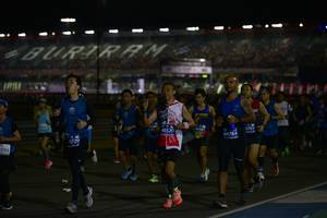 BIB: 5701, 44162, 40520, 44784, 0729, 193
                            <button type="button" onclick="openModal(10577190)" class="btn btn-primary btn-sm float-right btn-popup" data-toggle="modal" data-target=".modal-high-quality">
                        <i class="fas fa-shopping-cart"></i> Add to Cart
                    </button>
                                            <button type="button" onclick="isThisMe(10577190, true)" class="btn btn-success btn-sm float-right btn-popup btn-isme hidden" data-toggle="tooltip" data-placement="bottom" title="นี่คือรูปของคุณใช่ไหม คลิกที่นี่เพื่อเอาเข้าอัลบั้ม">
                        <i class="fas fa-plus"></i> Add to album
                    </button>
                    <button type="button" onclick="isThisMe(10577190, false)" class="btn btn-warning btn-sm float-right btn-popup btn-isnotme hidden">
                        <i class="fas fa-ban"></i> Remove from album
                    </button>