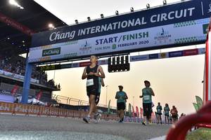 BIB: 2020, 2816
                            <button type="button" onclick="openModal(10729139)" class="btn btn-primary btn-sm float-right btn-popup" data-toggle="modal" data-target=".modal-high-quality">
                        <i class="fas fa-shopping-cart"></i> Add to Cart
                    </button>
                                            <button type="button" onclick="isThisMe(10729139, true)" class="btn btn-success btn-sm float-right btn-popup btn-isme hidden" data-toggle="tooltip" data-placement="bottom" title="นี่คือรูปของคุณใช่ไหม คลิกที่นี่เพื่อเอาเข้าอัลบั้ม">
                        <i class="fas fa-plus"></i> Add to album
                    </button>
                    <button type="button" onclick="isThisMe(10729139, false)" class="btn btn-warning btn-sm float-right btn-popup btn-isnotme hidden">
                        <i class="fas fa-ban"></i> Remove from album
                    </button>