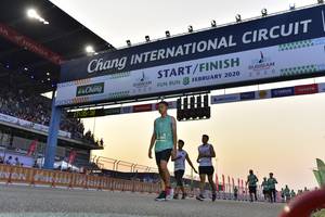 BIB: 2020
                            <button type="button" onclick="openModal(10728130)" class="btn btn-primary btn-sm float-right btn-popup" data-toggle="modal" data-target=".modal-high-quality">
                        <i class="fas fa-shopping-cart"></i> Add to Cart
                    </button>
                                            <button type="button" onclick="isThisMe(10728130, true)" class="btn btn-success btn-sm float-right btn-popup btn-isme hidden" data-toggle="tooltip" data-placement="bottom" title="นี่คือรูปของคุณใช่ไหม คลิกที่นี่เพื่อเอาเข้าอัลบั้ม">
                        <i class="fas fa-plus"></i> Add to album
                    </button>
                    <button type="button" onclick="isThisMe(10728130, false)" class="btn btn-warning btn-sm float-right btn-popup btn-isnotme hidden">
                        <i class="fas fa-ban"></i> Remove from album
                    </button>