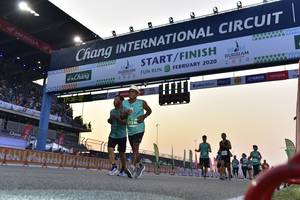 BIB: 2020, 1546
                            <button type="button" onclick="openModal(10729145)" class="btn btn-primary btn-sm float-right btn-popup" data-toggle="modal" data-target=".modal-high-quality">
                        <i class="fas fa-shopping-cart"></i> Add to Cart
                    </button>
                                            <button type="button" onclick="isThisMe(10729145, true)" class="btn btn-success btn-sm float-right btn-popup btn-isme hidden" data-toggle="tooltip" data-placement="bottom" title="นี่คือรูปของคุณใช่ไหม คลิกที่นี่เพื่อเอาเข้าอัลบั้ม">
                        <i class="fas fa-plus"></i> Add to album
                    </button>
                    <button type="button" onclick="isThisMe(10729145, false)" class="btn btn-warning btn-sm float-right btn-popup btn-isnotme hidden">
                        <i class="fas fa-ban"></i> Remove from album
                    </button>