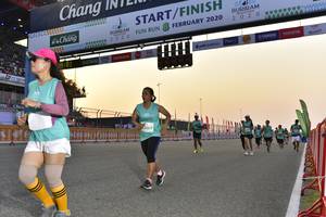 BIB: 2020, 2669
                            <button type="button" onclick="openModal(10727235)" class="btn btn-primary btn-sm float-right btn-popup" data-toggle="modal" data-target=".modal-high-quality">
                        <i class="fas fa-shopping-cart"></i> Add to Cart
                    </button>
                                            <button type="button" onclick="isThisMe(10727235, true)" class="btn btn-success btn-sm float-right btn-popup btn-isme hidden" data-toggle="tooltip" data-placement="bottom" title="นี่คือรูปของคุณใช่ไหม คลิกที่นี่เพื่อเอาเข้าอัลบั้ม">
                        <i class="fas fa-plus"></i> Add to album
                    </button>
                    <button type="button" onclick="isThisMe(10727235, false)" class="btn btn-warning btn-sm float-right btn-popup btn-isnotme hidden">
                        <i class="fas fa-ban"></i> Remove from album
                    </button>