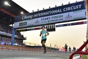 BIB: 2020
                            <button type="button" onclick="openModal(10726061)" class="btn btn-primary btn-sm float-right btn-popup" data-toggle="modal" data-target=".modal-high-quality">
                        <i class="fas fa-shopping-cart"></i> Add to Cart
                    </button>
                                            <button type="button" onclick="isThisMe(10726061, true)" class="btn btn-success btn-sm float-right btn-popup btn-isme hidden" data-toggle="tooltip" data-placement="bottom" title="นี่คือรูปของคุณใช่ไหม คลิกที่นี่เพื่อเอาเข้าอัลบั้ม">
                        <i class="fas fa-plus"></i> Add to album
                    </button>
                    <button type="button" onclick="isThisMe(10726061, false)" class="btn btn-warning btn-sm float-right btn-popup btn-isnotme hidden">
                        <i class="fas fa-ban"></i> Remove from album
                    </button>