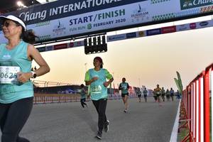 BIB: 2020, 0625, 51870
                            <button type="button" onclick="openModal(10727993)" class="btn btn-primary btn-sm float-right btn-popup" data-toggle="modal" data-target=".modal-high-quality">
                        <i class="fas fa-shopping-cart"></i> Add to Cart
                    </button>
                                            <button type="button" onclick="isThisMe(10727993, true)" class="btn btn-success btn-sm float-right btn-popup btn-isme hidden" data-toggle="tooltip" data-placement="bottom" title="นี่คือรูปของคุณใช่ไหม คลิกที่นี่เพื่อเอาเข้าอัลบั้ม">
                        <i class="fas fa-plus"></i> Add to album
                    </button>
                    <button type="button" onclick="isThisMe(10727993, false)" class="btn btn-warning btn-sm float-right btn-popup btn-isnotme hidden">
                        <i class="fas fa-ban"></i> Remove from album
                    </button>