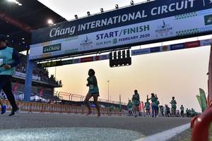 BIB: 2020, 174829
                            <button type="button" onclick="openModal(10731571)" class="btn btn-primary btn-sm float-right btn-popup" data-toggle="modal" data-target=".modal-high-quality">
                        <i class="fas fa-shopping-cart"></i> Add to Cart
                    </button>
                                            <button type="button" onclick="isThisMe(10731571, true)" class="btn btn-success btn-sm float-right btn-popup btn-isme hidden" data-toggle="tooltip" data-placement="bottom" title="นี่คือรูปของคุณใช่ไหม คลิกที่นี่เพื่อเอาเข้าอัลบั้ม">
                        <i class="fas fa-plus"></i> Add to album
                    </button>
                    <button type="button" onclick="isThisMe(10731571, false)" class="btn btn-warning btn-sm float-right btn-popup btn-isnotme hidden">
                        <i class="fas fa-ban"></i> Remove from album
                    </button>