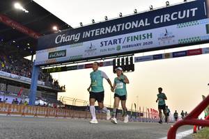 BIB: 2020
                            <button type="button" onclick="openModal(10726036)" class="btn btn-primary btn-sm float-right btn-popup" data-toggle="modal" data-target=".modal-high-quality">
                        <i class="fas fa-shopping-cart"></i> Add to Cart
                    </button>
                                            <button type="button" onclick="isThisMe(10726036, true)" class="btn btn-success btn-sm float-right btn-popup btn-isme hidden" data-toggle="tooltip" data-placement="bottom" title="นี่คือรูปของคุณใช่ไหม คลิกที่นี่เพื่อเอาเข้าอัลบั้ม">
                        <i class="fas fa-plus"></i> Add to album
                    </button>
                    <button type="button" onclick="isThisMe(10726036, false)" class="btn btn-warning btn-sm float-right btn-popup btn-isnotme hidden">
                        <i class="fas fa-ban"></i> Remove from album
                    </button>