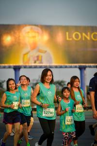 BIB: 52730, 5322, 52740, 522
                            <button type="button" onclick="openModal(10811128)" class="btn btn-primary btn-sm float-right btn-popup" data-toggle="modal" data-target=".modal-high-quality">
                        <i class="fas fa-shopping-cart"></i> Add to Cart
                    </button>
                                            <button type="button" onclick="isThisMe(10811128, true)" class="btn btn-success btn-sm float-right btn-popup btn-isme hidden" data-toggle="tooltip" data-placement="bottom" title="นี่คือรูปของคุณใช่ไหม คลิกที่นี่เพื่อเอาเข้าอัลบั้ม">
                        <i class="fas fa-plus"></i> Add to album
                    </button>
                    <button type="button" onclick="isThisMe(10811128, false)" class="btn btn-warning btn-sm float-right btn-popup btn-isnotme hidden">
                        <i class="fas fa-ban"></i> Remove from album
                    </button>