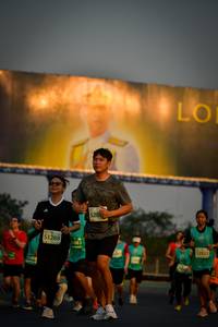 BIB: 528, 53288, 483
                            <button type="button" onclick="openModal(10805486)" class="btn btn-primary btn-sm float-right btn-popup" data-toggle="modal" data-target=".modal-high-quality">
                        <i class="fas fa-shopping-cart"></i> Add to Cart
                    </button>
                                            <button type="button" onclick="isThisMe(10805486, true)" class="btn btn-success btn-sm float-right btn-popup btn-isme hidden" data-toggle="tooltip" data-placement="bottom" title="นี่คือรูปของคุณใช่ไหม คลิกที่นี่เพื่อเอาเข้าอัลบั้ม">
                        <i class="fas fa-plus"></i> Add to album
                    </button>
                    <button type="button" onclick="isThisMe(10805486, false)" class="btn btn-warning btn-sm float-right btn-popup btn-isnotme hidden">
                        <i class="fas fa-ban"></i> Remove from album
                    </button>