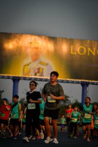 BIB: 52830, 53288, 52932
                            <button type="button" onclick="openModal(10805527)" class="btn btn-primary btn-sm float-right btn-popup" data-toggle="modal" data-target=".modal-high-quality">
                        <i class="fas fa-shopping-cart"></i> Add to Cart
                    </button>
                                            <button type="button" onclick="isThisMe(10805527, true)" class="btn btn-success btn-sm float-right btn-popup btn-isme hidden" data-toggle="tooltip" data-placement="bottom" title="นี่คือรูปของคุณใช่ไหม คลิกที่นี่เพื่อเอาเข้าอัลบั้ม">
                        <i class="fas fa-plus"></i> Add to album
                    </button>
                    <button type="button" onclick="isThisMe(10805527, false)" class="btn btn-warning btn-sm float-right btn-popup btn-isnotme hidden">
                        <i class="fas fa-ban"></i> Remove from album
                    </button>