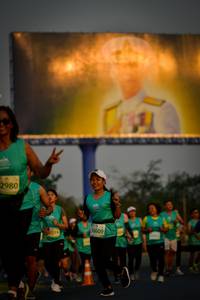 BIB: 2980, 50609, 2319
                            <button type="button" onclick="openModal(10807722)" class="btn btn-primary btn-sm float-right btn-popup" data-toggle="modal" data-target=".modal-high-quality">
                        <i class="fas fa-shopping-cart"></i> Add to Cart
                    </button>
                                            <button type="button" onclick="isThisMe(10807722, true)" class="btn btn-success btn-sm float-right btn-popup btn-isme hidden" data-toggle="tooltip" data-placement="bottom" title="นี่คือรูปของคุณใช่ไหม คลิกที่นี่เพื่อเอาเข้าอัลบั้ม">
                        <i class="fas fa-plus"></i> Add to album
                    </button>
                    <button type="button" onclick="isThisMe(10807722, false)" class="btn btn-warning btn-sm float-right btn-popup btn-isnotme hidden">
                        <i class="fas fa-ban"></i> Remove from album
                    </button>