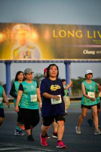 BIB: 0901, 51335
                            <button type="button" onclick="openModal(10813726)" class="btn btn-primary btn-sm float-right btn-popup" data-toggle="modal" data-target=".modal-high-quality">
                        <i class="fas fa-shopping-cart"></i> Add to Cart
                    </button>
                                            <button type="button" onclick="isThisMe(10813726, true)" class="btn btn-success btn-sm float-right btn-popup btn-isme hidden" data-toggle="tooltip" data-placement="bottom" title="นี่คือรูปของคุณใช่ไหม คลิกที่นี่เพื่อเอาเข้าอัลบั้ม">
                        <i class="fas fa-plus"></i> Add to album
                    </button>
                    <button type="button" onclick="isThisMe(10813726, false)" class="btn btn-warning btn-sm float-right btn-popup btn-isnotme hidden">
                        <i class="fas fa-ban"></i> Remove from album
                    </button>