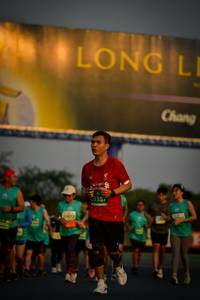 BIB: 3387
                            <button type="button" onclick="openModal(10805208)" class="btn btn-primary btn-sm float-right btn-popup" data-toggle="modal" data-target=".modal-high-quality">
                        <i class="fas fa-shopping-cart"></i> Add to Cart
                    </button>
                                            <button type="button" onclick="isThisMe(10805208, true)" class="btn btn-success btn-sm float-right btn-popup btn-isme hidden" data-toggle="tooltip" data-placement="bottom" title="นี่คือรูปของคุณใช่ไหม คลิกที่นี่เพื่อเอาเข้าอัลบั้ม">
                        <i class="fas fa-plus"></i> Add to album
                    </button>
                    <button type="button" onclick="isThisMe(10805208, false)" class="btn btn-warning btn-sm float-right btn-popup btn-isnotme hidden">
                        <i class="fas fa-ban"></i> Remove from album
                    </button>