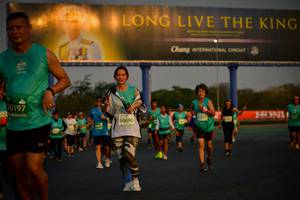 BIB: 0197, 50690
                            <button type="button" onclick="openModal(10808817)" class="btn btn-primary btn-sm float-right btn-popup" data-toggle="modal" data-target=".modal-high-quality">
                        <i class="fas fa-shopping-cart"></i> Add to Cart
                    </button>
                                            <button type="button" onclick="isThisMe(10808817, true)" class="btn btn-success btn-sm float-right btn-popup btn-isme hidden" data-toggle="tooltip" data-placement="bottom" title="นี่คือรูปของคุณใช่ไหม คลิกที่นี่เพื่อเอาเข้าอัลบั้ม">
                        <i class="fas fa-plus"></i> Add to album
                    </button>
                    <button type="button" onclick="isThisMe(10808817, false)" class="btn btn-warning btn-sm float-right btn-popup btn-isnotme hidden">
                        <i class="fas fa-ban"></i> Remove from album
                    </button>