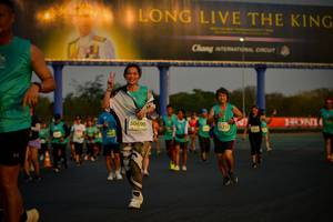 BIB: 50690, 51212
                            <button type="button" onclick="openModal(10808749)" class="btn btn-primary btn-sm float-right btn-popup" data-toggle="modal" data-target=".modal-high-quality">
                        <i class="fas fa-shopping-cart"></i> Add to Cart
                    </button>
                                            <button type="button" onclick="isThisMe(10808749, true)" class="btn btn-success btn-sm float-right btn-popup btn-isme hidden" data-toggle="tooltip" data-placement="bottom" title="นี่คือรูปของคุณใช่ไหม คลิกที่นี่เพื่อเอาเข้าอัลบั้ม">
                        <i class="fas fa-plus"></i> Add to album
                    </button>
                    <button type="button" onclick="isThisMe(10808749, false)" class="btn btn-warning btn-sm float-right btn-popup btn-isnotme hidden">
                        <i class="fas fa-ban"></i> Remove from album
                    </button>