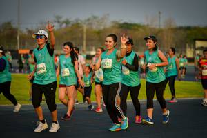 BIB: 80231, 1992, 0276, 037
                            <button type="button" onclick="openModal(10816541)" class="btn btn-primary btn-sm float-right btn-popup" data-toggle="modal" data-target=".modal-high-quality">
                        <i class="fas fa-shopping-cart"></i> Add to Cart
                    </button>
                                            <button type="button" onclick="isThisMe(10816541, true)" class="btn btn-success btn-sm float-right btn-popup btn-isme hidden" data-toggle="tooltip" data-placement="bottom" title="นี่คือรูปของคุณใช่ไหม คลิกที่นี่เพื่อเอาเข้าอัลบั้ม">
                        <i class="fas fa-plus"></i> Add to album
                    </button>
                    <button type="button" onclick="isThisMe(10816541, false)" class="btn btn-warning btn-sm float-right btn-popup btn-isnotme hidden">
                        <i class="fas fa-ban"></i> Remove from album
                    </button>