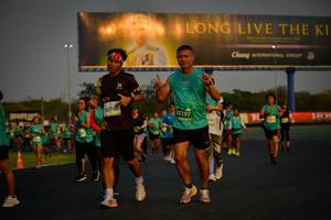 BIB: 0746, 50197
                            <button type="button" onclick="openModal(10808746)" class="btn btn-primary btn-sm float-right btn-popup" data-toggle="modal" data-target=".modal-high-quality">
                        <i class="fas fa-shopping-cart"></i> Add to Cart
                    </button>
                                            <button type="button" onclick="isThisMe(10808746, true)" class="btn btn-success btn-sm float-right btn-popup btn-isme hidden" data-toggle="tooltip" data-placement="bottom" title="นี่คือรูปของคุณใช่ไหม คลิกที่นี่เพื่อเอาเข้าอัลบั้ม">
                        <i class="fas fa-plus"></i> Add to album
                    </button>
                    <button type="button" onclick="isThisMe(10808746, false)" class="btn btn-warning btn-sm float-right btn-popup btn-isnotme hidden">
                        <i class="fas fa-ban"></i> Remove from album
                    </button>