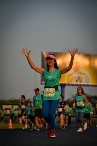 BIB: 52962
                            <button type="button" onclick="openModal(10807101)" class="btn btn-primary btn-sm float-right btn-popup" data-toggle="modal" data-target=".modal-high-quality">
                        <i class="fas fa-shopping-cart"></i> Add to Cart
                    </button>
                                            <button type="button" onclick="isThisMe(10807101, true)" class="btn btn-success btn-sm float-right btn-popup btn-isme hidden" data-toggle="tooltip" data-placement="bottom" title="นี่คือรูปของคุณใช่ไหม คลิกที่นี่เพื่อเอาเข้าอัลบั้ม">
                        <i class="fas fa-plus"></i> Add to album
                    </button>
                    <button type="button" onclick="isThisMe(10807101, false)" class="btn btn-warning btn-sm float-right btn-popup btn-isnotme hidden">
                        <i class="fas fa-ban"></i> Remove from album
                    </button>