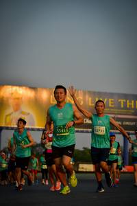 BIB: 2755, 53411, 1861
                            <button type="button" onclick="openModal(10803070)" class="btn btn-primary btn-sm float-right btn-popup" data-toggle="modal" data-target=".modal-high-quality">
                        <i class="fas fa-shopping-cart"></i> Add to Cart
                    </button>
                                            <button type="button" onclick="isThisMe(10803070, true)" class="btn btn-success btn-sm float-right btn-popup btn-isme hidden" data-toggle="tooltip" data-placement="bottom" title="นี่คือรูปของคุณใช่ไหม คลิกที่นี่เพื่อเอาเข้าอัลบั้ม">
                        <i class="fas fa-plus"></i> Add to album
                    </button>
                    <button type="button" onclick="isThisMe(10803070, false)" class="btn btn-warning btn-sm float-right btn-popup btn-isnotme hidden">
                        <i class="fas fa-ban"></i> Remove from album
                    </button>