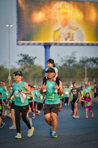 BIB: 523, 51908
                            <button type="button" onclick="openModal(10816507)" class="btn btn-primary btn-sm float-right btn-popup" data-toggle="modal" data-target=".modal-high-quality">
                        <i class="fas fa-shopping-cart"></i> Add to Cart
                    </button>
                                            <button type="button" onclick="isThisMe(10816507, true)" class="btn btn-success btn-sm float-right btn-popup btn-isme hidden" data-toggle="tooltip" data-placement="bottom" title="นี่คือรูปของคุณใช่ไหม คลิกที่นี่เพื่อเอาเข้าอัลบั้ม">
                        <i class="fas fa-plus"></i> Add to album
                    </button>
                    <button type="button" onclick="isThisMe(10816507, false)" class="btn btn-warning btn-sm float-right btn-popup btn-isnotme hidden">
                        <i class="fas fa-ban"></i> Remove from album
                    </button>