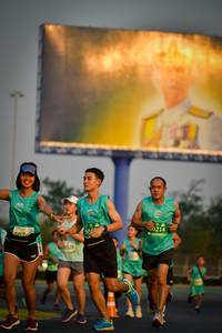 BIB: 0214, 5076
                            <button type="button" onclick="openModal(10799319)" class="btn btn-primary btn-sm float-right btn-popup" data-toggle="modal" data-target=".modal-high-quality">
                        <i class="fas fa-shopping-cart"></i> Add to Cart
                    </button>
                                            <button type="button" onclick="isThisMe(10799319, true)" class="btn btn-success btn-sm float-right btn-popup btn-isme hidden" data-toggle="tooltip" data-placement="bottom" title="นี่คือรูปของคุณใช่ไหม คลิกที่นี่เพื่อเอาเข้าอัลบั้ม">
                        <i class="fas fa-plus"></i> Add to album
                    </button>
                    <button type="button" onclick="isThisMe(10799319, false)" class="btn btn-warning btn-sm float-right btn-popup btn-isnotme hidden">
                        <i class="fas fa-ban"></i> Remove from album
                    </button>