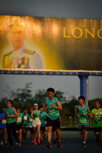 BIB: 0096, 1597, 50440, 51620
                            <button type="button" onclick="openModal(10800497)" class="btn btn-primary btn-sm float-right btn-popup" data-toggle="modal" data-target=".modal-high-quality">
                        <i class="fas fa-shopping-cart"></i> Add to Cart
                    </button>
                                            <button type="button" onclick="isThisMe(10800497, true)" class="btn btn-success btn-sm float-right btn-popup btn-isme hidden" data-toggle="tooltip" data-placement="bottom" title="นี่คือรูปของคุณใช่ไหม คลิกที่นี่เพื่อเอาเข้าอัลบั้ม">
                        <i class="fas fa-plus"></i> Add to album
                    </button>
                    <button type="button" onclick="isThisMe(10800497, false)" class="btn btn-warning btn-sm float-right btn-popup btn-isnotme hidden">
                        <i class="fas fa-ban"></i> Remove from album
                    </button>