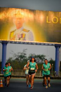 BIB: 0214
                            <button type="button" onclick="openModal(10799136)" class="btn btn-primary btn-sm float-right btn-popup" data-toggle="modal" data-target=".modal-high-quality">
                        <i class="fas fa-shopping-cart"></i> Add to Cart
                    </button>
                                            <button type="button" onclick="isThisMe(10799136, true)" class="btn btn-success btn-sm float-right btn-popup btn-isme hidden" data-toggle="tooltip" data-placement="bottom" title="นี่คือรูปของคุณใช่ไหม คลิกที่นี่เพื่อเอาเข้าอัลบั้ม">
                        <i class="fas fa-plus"></i> Add to album
                    </button>
                    <button type="button" onclick="isThisMe(10799136, false)" class="btn btn-warning btn-sm float-right btn-popup btn-isnotme hidden">
                        <i class="fas fa-ban"></i> Remove from album
                    </button>