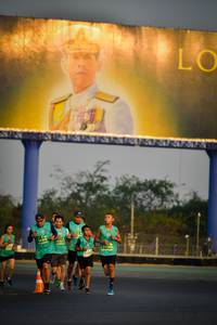 BIB: 162
                            <button type="button" onclick="openModal(10797125)" class="btn btn-primary btn-sm float-right btn-popup" data-toggle="modal" data-target=".modal-high-quality">
                        <i class="fas fa-shopping-cart"></i> Add to Cart
                    </button>
                                            <button type="button" onclick="isThisMe(10797125, true)" class="btn btn-success btn-sm float-right btn-popup btn-isme hidden" data-toggle="tooltip" data-placement="bottom" title="นี่คือรูปของคุณใช่ไหม คลิกที่นี่เพื่อเอาเข้าอัลบั้ม">
                        <i class="fas fa-plus"></i> Add to album
                    </button>
                    <button type="button" onclick="isThisMe(10797125, false)" class="btn btn-warning btn-sm float-right btn-popup btn-isnotme hidden">
                        <i class="fas fa-ban"></i> Remove from album
                    </button>