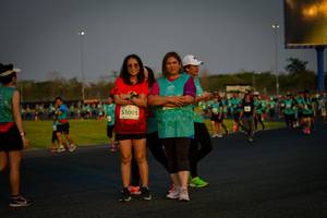 BIB: 51005
                            <button type="button" onclick="openModal(10809804)" class="btn btn-primary btn-sm float-right btn-popup" data-toggle="modal" data-target=".modal-high-quality">
                        <i class="fas fa-shopping-cart"></i> Add to Cart
                    </button>
                                            <button type="button" onclick="isThisMe(10809804, true)" class="btn btn-success btn-sm float-right btn-popup btn-isme hidden" data-toggle="tooltip" data-placement="bottom" title="นี่คือรูปของคุณใช่ไหม คลิกที่นี่เพื่อเอาเข้าอัลบั้ม">
                        <i class="fas fa-plus"></i> Add to album
                    </button>
                    <button type="button" onclick="isThisMe(10809804, false)" class="btn btn-warning btn-sm float-right btn-popup btn-isnotme hidden">
                        <i class="fas fa-ban"></i> Remove from album
                    </button>