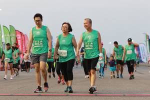 BIB: 50326, 50196, 51255
                            <button type="button" onclick="openModal(10552005)" class="btn btn-primary btn-sm float-right btn-popup" data-toggle="modal" data-target=".modal-high-quality">
                        <i class="fas fa-shopping-cart"></i> Add to Cart
                    </button>
                                            <button type="button" onclick="isThisMe(10552005, true)" class="btn btn-success btn-sm float-right btn-popup btn-isme hidden" data-toggle="tooltip" data-placement="bottom" title="นี่คือรูปของคุณใช่ไหม คลิกที่นี่เพื่อเอาเข้าอัลบั้ม">
                        <i class="fas fa-plus"></i> Add to album
                    </button>
                    <button type="button" onclick="isThisMe(10552005, false)" class="btn btn-warning btn-sm float-right btn-popup btn-isnotme hidden">
                        <i class="fas fa-ban"></i> Remove from album
                    </button>