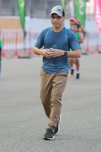 BIB: 
                            <button type="button" onclick="openModal(10546687)" class="btn btn-primary btn-sm float-right btn-popup" data-toggle="modal" data-target=".modal-high-quality">
                        <i class="fas fa-shopping-cart"></i> Add to Cart
                    </button>
                                            <button type="button" onclick="isThisMe(10546687, true)" class="btn btn-success btn-sm float-right btn-popup btn-isme hidden" data-toggle="tooltip" data-placement="bottom" title="นี่คือรูปของคุณใช่ไหม คลิกที่นี่เพื่อเอาเข้าอัลบั้ม">
                        <i class="fas fa-plus"></i> Add to album
                    </button>
                    <button type="button" onclick="isThisMe(10546687, false)" class="btn btn-warning btn-sm float-right btn-popup btn-isnotme hidden">
                        <i class="fas fa-ban"></i> Remove from album
                    </button>