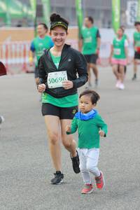 BIB: 50696
                            <button type="button" onclick="openModal(10547265)" class="btn btn-primary btn-sm float-right btn-popup" data-toggle="modal" data-target=".modal-high-quality">
                        <i class="fas fa-shopping-cart"></i> Add to Cart
                    </button>
                                            <button type="button" onclick="isThisMe(10547265, true)" class="btn btn-success btn-sm float-right btn-popup btn-isme hidden" data-toggle="tooltip" data-placement="bottom" title="นี่คือรูปของคุณใช่ไหม คลิกที่นี่เพื่อเอาเข้าอัลบั้ม">
                        <i class="fas fa-plus"></i> Add to album
                    </button>
                    <button type="button" onclick="isThisMe(10547265, false)" class="btn btn-warning btn-sm float-right btn-popup btn-isnotme hidden">
                        <i class="fas fa-ban"></i> Remove from album
                    </button>