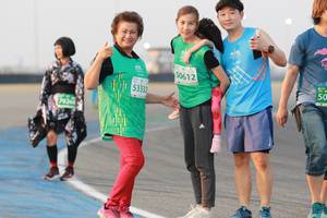 BIB: 0612, 53332, 702
                            <button type="button" onclick="openModal(10544106)" class="btn btn-primary btn-sm float-right btn-popup" data-toggle="modal" data-target=".modal-high-quality">
                        <i class="fas fa-shopping-cart"></i> Add to Cart
                    </button>
                                            <button type="button" onclick="isThisMe(10544106, true)" class="btn btn-success btn-sm float-right btn-popup btn-isme hidden" data-toggle="tooltip" data-placement="bottom" title="นี่คือรูปของคุณใช่ไหม คลิกที่นี่เพื่อเอาเข้าอัลบั้ม">
                        <i class="fas fa-plus"></i> Add to album
                    </button>
                    <button type="button" onclick="isThisMe(10544106, false)" class="btn btn-warning btn-sm float-right btn-popup btn-isnotme hidden">
                        <i class="fas fa-ban"></i> Remove from album
                    </button>