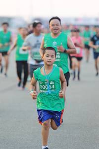 BIB: 50064
                            <button type="button" onclick="openModal(10544915)" class="btn btn-primary btn-sm float-right btn-popup" data-toggle="modal" data-target=".modal-high-quality">
                        <i class="fas fa-shopping-cart"></i> Add to Cart
                    </button>
                                            <button type="button" onclick="isThisMe(10544915, true)" class="btn btn-success btn-sm float-right btn-popup btn-isme hidden" data-toggle="tooltip" data-placement="bottom" title="นี่คือรูปของคุณใช่ไหม คลิกที่นี่เพื่อเอาเข้าอัลบั้ม">
                        <i class="fas fa-plus"></i> Add to album
                    </button>
                    <button type="button" onclick="isThisMe(10544915, false)" class="btn btn-warning btn-sm float-right btn-popup btn-isnotme hidden">
                        <i class="fas fa-ban"></i> Remove from album
                    </button>