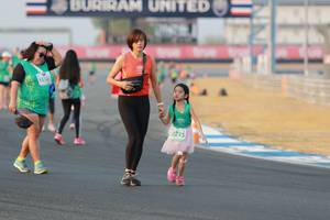 BIB: 533, 2235
                            <button type="button" onclick="openModal(10544273)" class="btn btn-primary btn-sm float-right btn-popup" data-toggle="modal" data-target=".modal-high-quality">
                        <i class="fas fa-shopping-cart"></i> Add to Cart
                    </button>
                                            <button type="button" onclick="isThisMe(10544273, true)" class="btn btn-success btn-sm float-right btn-popup btn-isme hidden" data-toggle="tooltip" data-placement="bottom" title="นี่คือรูปของคุณใช่ไหม คลิกที่นี่เพื่อเอาเข้าอัลบั้ม">
                        <i class="fas fa-plus"></i> Add to album
                    </button>
                    <button type="button" onclick="isThisMe(10544273, false)" class="btn btn-warning btn-sm float-right btn-popup btn-isnotme hidden">
                        <i class="fas fa-ban"></i> Remove from album
                    </button>