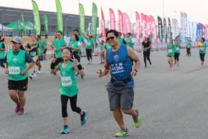BIB: 53320, 41386, 0509
                            <button type="button" onclick="openModal(10548154)" class="btn btn-primary btn-sm float-right btn-popup" data-toggle="modal" data-target=".modal-high-quality">
                        <i class="fas fa-shopping-cart"></i> Add to Cart
                    </button>
                                            <button type="button" onclick="isThisMe(10548154, true)" class="btn btn-success btn-sm float-right btn-popup btn-isme hidden" data-toggle="tooltip" data-placement="bottom" title="นี่คือรูปของคุณใช่ไหม คลิกที่นี่เพื่อเอาเข้าอัลบั้ม">
                        <i class="fas fa-plus"></i> Add to album
                    </button>
                    <button type="button" onclick="isThisMe(10548154, false)" class="btn btn-warning btn-sm float-right btn-popup btn-isnotme hidden">
                        <i class="fas fa-ban"></i> Remove from album
                    </button>