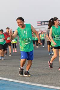 BIB: 70319, 7028
                            <button type="button" onclick="openModal(10543952)" class="btn btn-primary btn-sm float-right btn-popup" data-toggle="modal" data-target=".modal-high-quality">
                        <i class="fas fa-shopping-cart"></i> Add to Cart
                    </button>
                                            <button type="button" onclick="isThisMe(10543952, true)" class="btn btn-success btn-sm float-right btn-popup btn-isme hidden" data-toggle="tooltip" data-placement="bottom" title="นี่คือรูปของคุณใช่ไหม คลิกที่นี่เพื่อเอาเข้าอัลบั้ม">
                        <i class="fas fa-plus"></i> Add to album
                    </button>
                    <button type="button" onclick="isThisMe(10543952, false)" class="btn btn-warning btn-sm float-right btn-popup btn-isnotme hidden">
                        <i class="fas fa-ban"></i> Remove from album
                    </button>