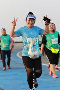 BIB: 1918, 51362
                            <button type="button" onclick="openModal(10543135)" class="btn btn-primary btn-sm float-right btn-popup" data-toggle="modal" data-target=".modal-high-quality">
                        <i class="fas fa-shopping-cart"></i> Add to Cart
                    </button>
                                            <button type="button" onclick="isThisMe(10543135, true)" class="btn btn-success btn-sm float-right btn-popup btn-isme hidden" data-toggle="tooltip" data-placement="bottom" title="นี่คือรูปของคุณใช่ไหม คลิกที่นี่เพื่อเอาเข้าอัลบั้ม">
                        <i class="fas fa-plus"></i> Add to album
                    </button>
                    <button type="button" onclick="isThisMe(10543135, false)" class="btn btn-warning btn-sm float-right btn-popup btn-isnotme hidden">
                        <i class="fas fa-ban"></i> Remove from album
                    </button>