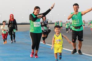 BIB: 51974, 52786, 1739
                            <button type="button" onclick="openModal(10544114)" class="btn btn-primary btn-sm float-right btn-popup" data-toggle="modal" data-target=".modal-high-quality">
                        <i class="fas fa-shopping-cart"></i> Add to Cart
                    </button>
                                            <button type="button" onclick="isThisMe(10544114, true)" class="btn btn-success btn-sm float-right btn-popup btn-isme hidden" data-toggle="tooltip" data-placement="bottom" title="นี่คือรูปของคุณใช่ไหม คลิกที่นี่เพื่อเอาเข้าอัลบั้ม">
                        <i class="fas fa-plus"></i> Add to album
                    </button>
                    <button type="button" onclick="isThisMe(10544114, false)" class="btn btn-warning btn-sm float-right btn-popup btn-isnotme hidden">
                        <i class="fas fa-ban"></i> Remove from album
                    </button>