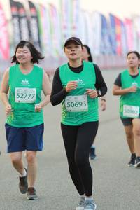 BIB: 52777, 50693, 50902
                            <button type="button" onclick="openModal(10544918)" class="btn btn-primary btn-sm float-right btn-popup" data-toggle="modal" data-target=".modal-high-quality">
                        <i class="fas fa-shopping-cart"></i> Add to Cart
                    </button>
                                            <button type="button" onclick="isThisMe(10544918, true)" class="btn btn-success btn-sm float-right btn-popup btn-isme hidden" data-toggle="tooltip" data-placement="bottom" title="นี่คือรูปของคุณใช่ไหม คลิกที่นี่เพื่อเอาเข้าอัลบั้ม">
                        <i class="fas fa-plus"></i> Add to album
                    </button>
                    <button type="button" onclick="isThisMe(10544918, false)" class="btn btn-warning btn-sm float-right btn-popup btn-isnotme hidden">
                        <i class="fas fa-ban"></i> Remove from album
                    </button>