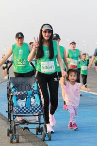 BIB: 2961, 50228, 50641
                            <button type="button" onclick="openModal(10542466)" class="btn btn-primary btn-sm float-right btn-popup" data-toggle="modal" data-target=".modal-high-quality">
                        <i class="fas fa-shopping-cart"></i> Add to Cart
                    </button>
                                            <button type="button" onclick="isThisMe(10542466, true)" class="btn btn-success btn-sm float-right btn-popup btn-isme hidden" data-toggle="tooltip" data-placement="bottom" title="นี่คือรูปของคุณใช่ไหม คลิกที่นี่เพื่อเอาเข้าอัลบั้ม">
                        <i class="fas fa-plus"></i> Add to album
                    </button>
                    <button type="button" onclick="isThisMe(10542466, false)" class="btn btn-warning btn-sm float-right btn-popup btn-isnotme hidden">
                        <i class="fas fa-ban"></i> Remove from album
                    </button>