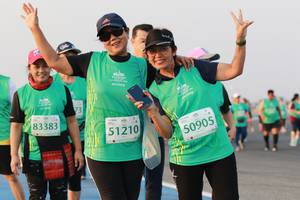 BIB: 83383, 51210, 50905
                            <button type="button" onclick="openModal(10543663)" class="btn btn-primary btn-sm float-right btn-popup" data-toggle="modal" data-target=".modal-high-quality">
                        <i class="fas fa-shopping-cart"></i> Add to Cart
                    </button>
                                            <button type="button" onclick="isThisMe(10543663, true)" class="btn btn-success btn-sm float-right btn-popup btn-isme hidden" data-toggle="tooltip" data-placement="bottom" title="นี่คือรูปของคุณใช่ไหม คลิกที่นี่เพื่อเอาเข้าอัลบั้ม">
                        <i class="fas fa-plus"></i> Add to album
                    </button>
                    <button type="button" onclick="isThisMe(10543663, false)" class="btn btn-warning btn-sm float-right btn-popup btn-isnotme hidden">
                        <i class="fas fa-ban"></i> Remove from album
                    </button>