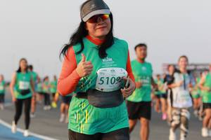 BIB: 5109
                            <button type="button" onclick="openModal(10541030)" class="btn btn-primary btn-sm float-right btn-popup" data-toggle="modal" data-target=".modal-high-quality">
                        <i class="fas fa-shopping-cart"></i> Add to Cart
                    </button>
                                            <button type="button" onclick="isThisMe(10541030, true)" class="btn btn-success btn-sm float-right btn-popup btn-isme hidden" data-toggle="tooltip" data-placement="bottom" title="นี่คือรูปของคุณใช่ไหม คลิกที่นี่เพื่อเอาเข้าอัลบั้ม">
                        <i class="fas fa-plus"></i> Add to album
                    </button>
                    <button type="button" onclick="isThisMe(10541030, false)" class="btn btn-warning btn-sm float-right btn-popup btn-isnotme hidden">
                        <i class="fas fa-ban"></i> Remove from album
                    </button>